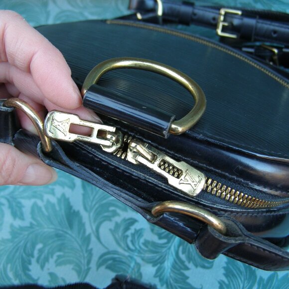 Authentic LOUIS VUITTON Black Epi Leather Mabillon Backpack Bag - Picture 8 of 16